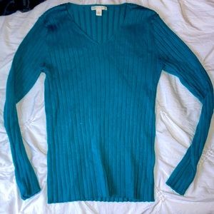 Green/blue long sleeve shirt